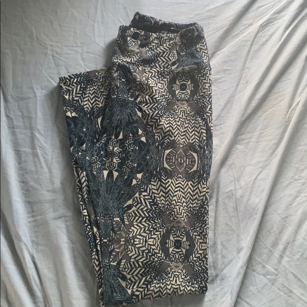 Lula Roe Leggings